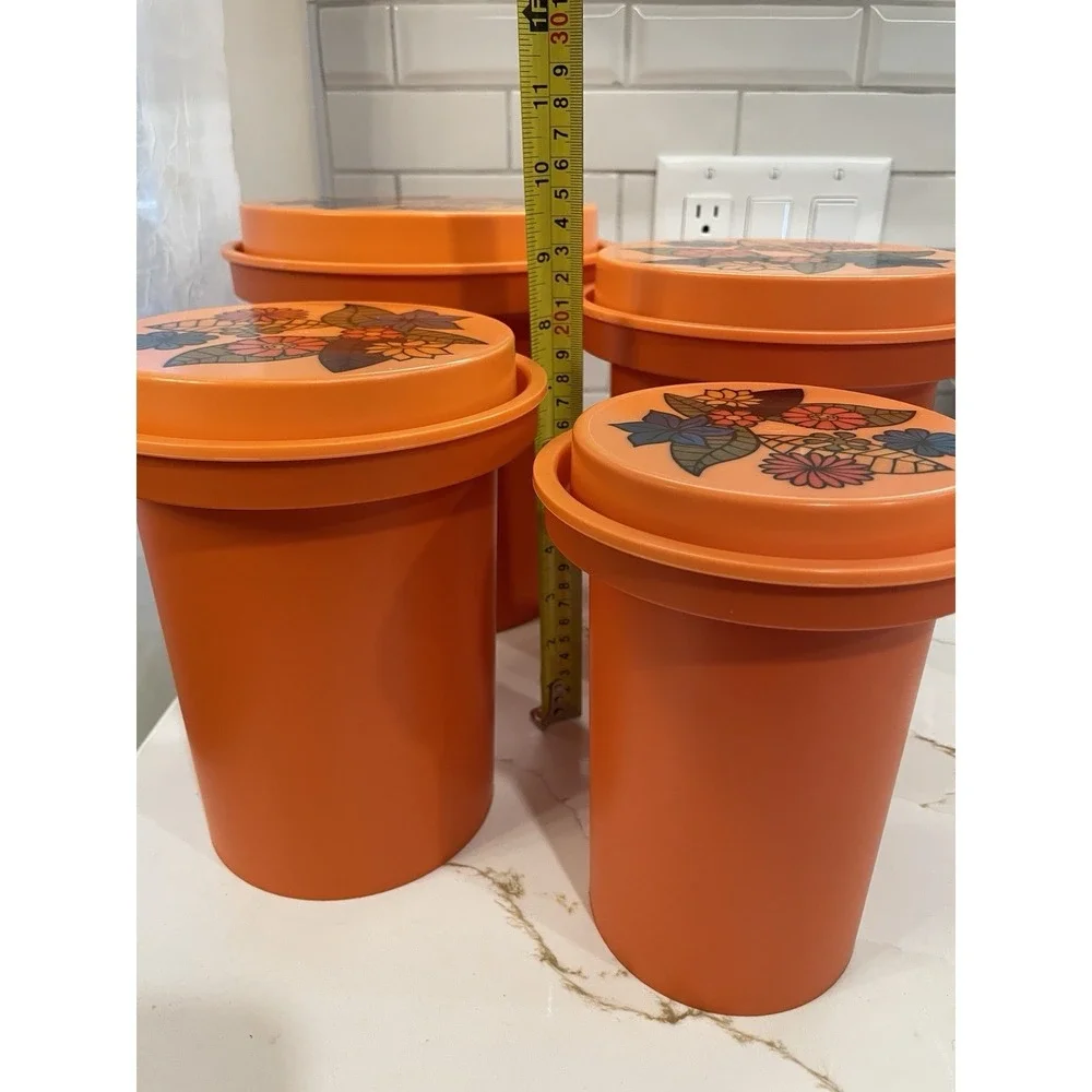 Rubbermaid vintage canister